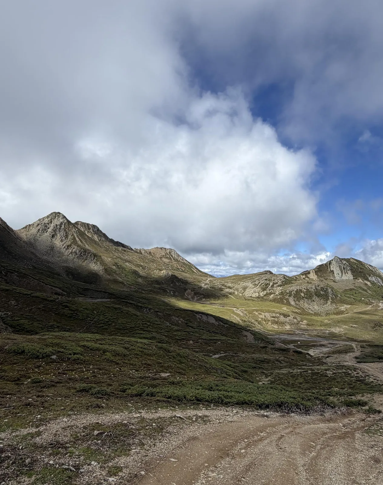 The road over the pass