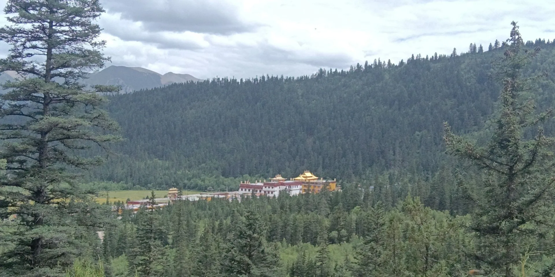 New and Old Lenggu Temples